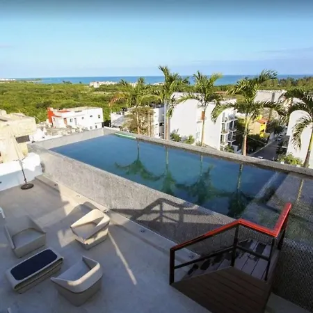 Charming, Huge & Bright Studio On The New 5Th Avenue, 3 Blocks From The Beach!